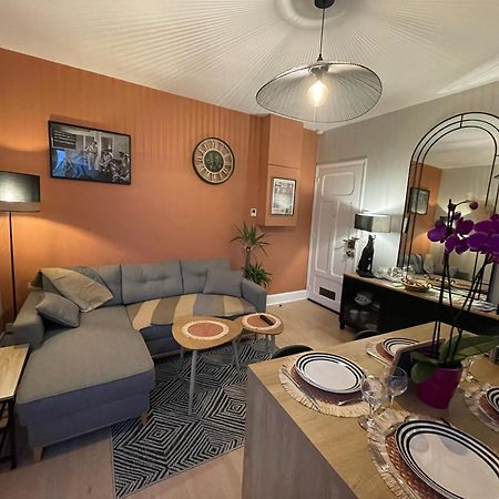 Le Treize Au Coeur Du Bouchon Apartment Троа Екстериор снимка
